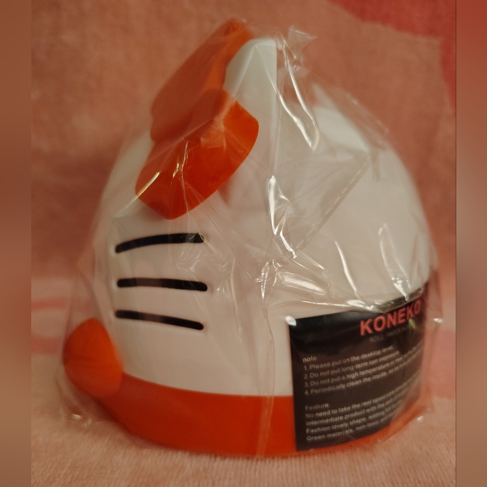 EXCLUSIVE - Hello Kitty Officially Licensed Collaboration Toilet Paper Holder - Picture 6 of 6